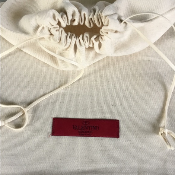 VALENTINO - Picture 4 of 6